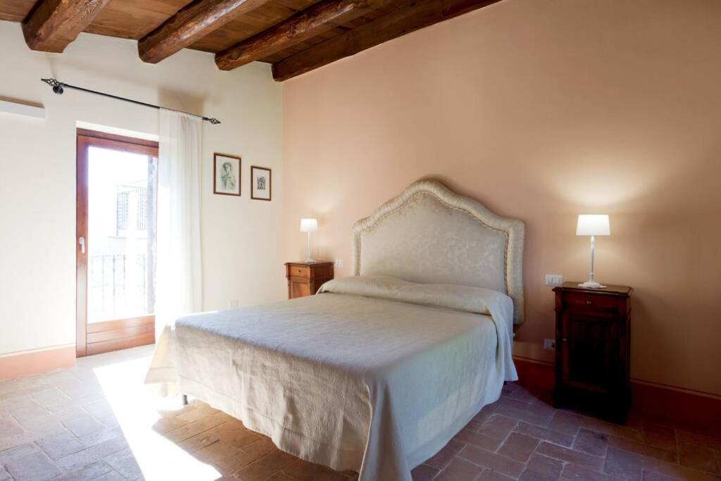 Authentic Villa Surrounded By Nature Terni Bagian luar foto