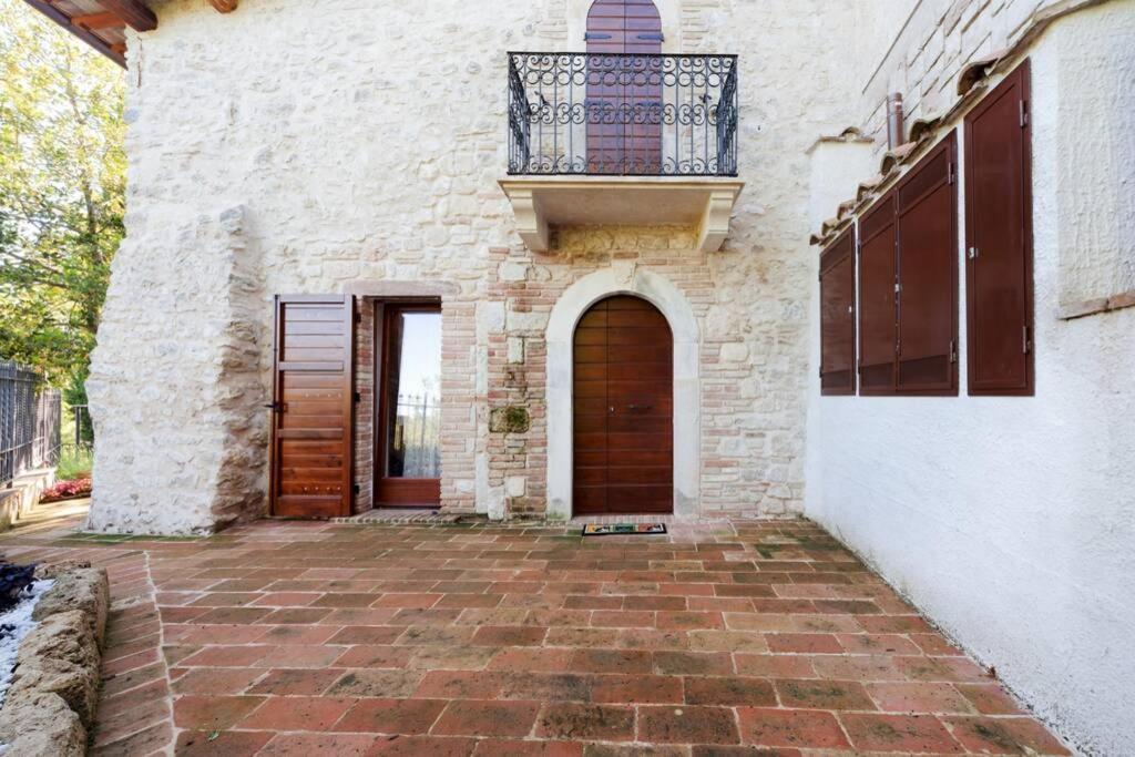 Authentic Villa Surrounded By Nature Terni Bagian luar foto